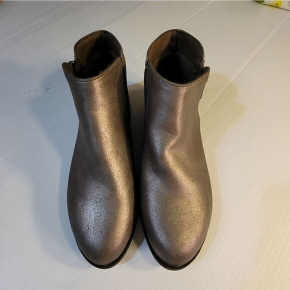Cat & Jack Big Girl Pewter Zip up Booties sz 6 - Picture 2 of 10